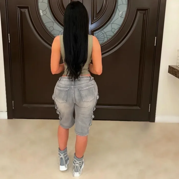 Elegant Shorts Women's Clothing Streetwear Summer 2025 New Loose Fashion Casual Workwear Half Pants with Large Pockets Female