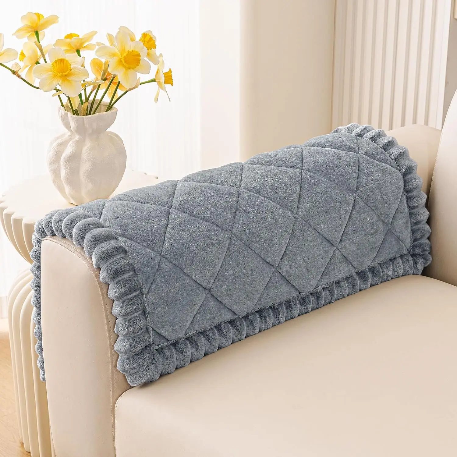 

Fuzzy Couch Cover, Non Slip Washable Pet Sofa Cover, Pet Friendly Couch Cushion Protector for Cat and dogs, grey, 23" x 47"
