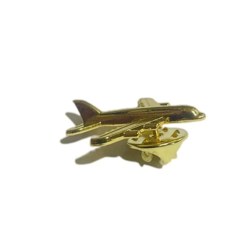 Vintage Metal Aircraft Brooches Fashion Minimalist Personalized Jewelry Badges Lapel Pins Clothing Accessories Gifts Uniex