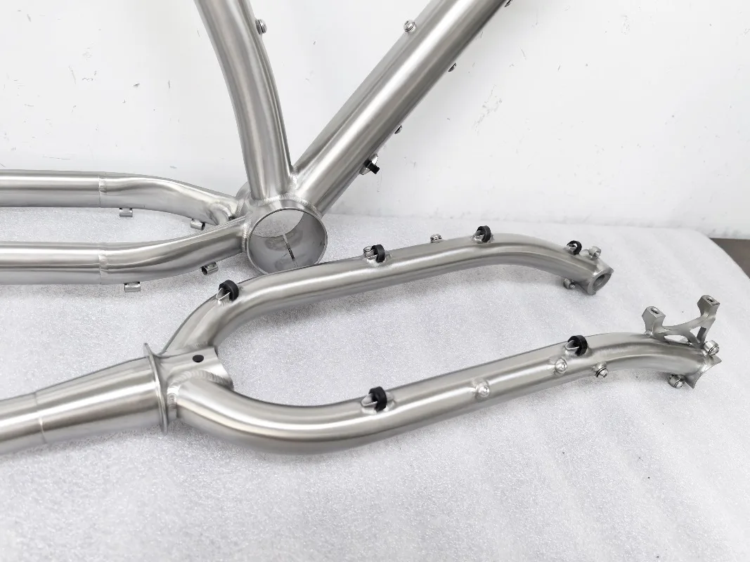 26 Inch 5.0 Tire Titanium Mountain Bike Frame Disc Brake Riser Mount MTB Bicycle Frame For Off Road Cycling Accessories