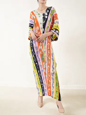 मियाके प्लीटेड वी-नेक बैटविंग स्लीव प्रिंटेड लॉन्ग ड्रेस महिलाओं के लिए नया फैशन एलिगेंट प्लस साइज़ ड्रेस 8 best sales मियाके पोशाक - №5