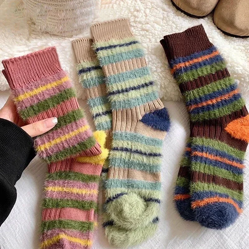 

1/3 Doppel farbige Streifen Socken Damen Herbst Winter Socken Wolle Boden Socken dicke Plüse Innensocken weich