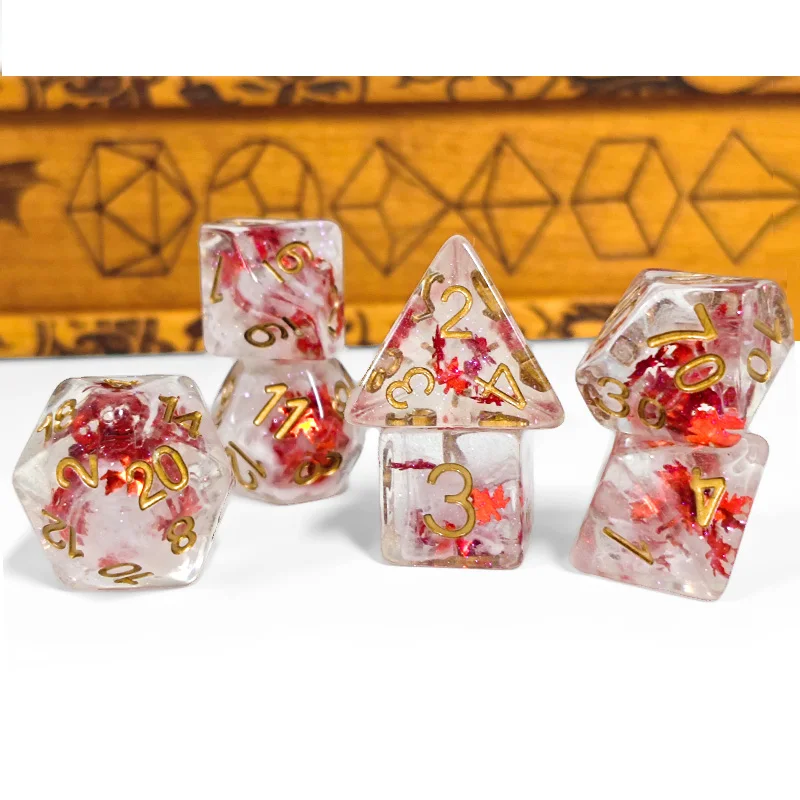 7 قطعة DND النردات شفافة الراتنج الخريف أوراق القيقب نرد متعدد السطوح لطاولة لعب الأدوار بطاقة RPG مجلس لعبة ديكور المنزل