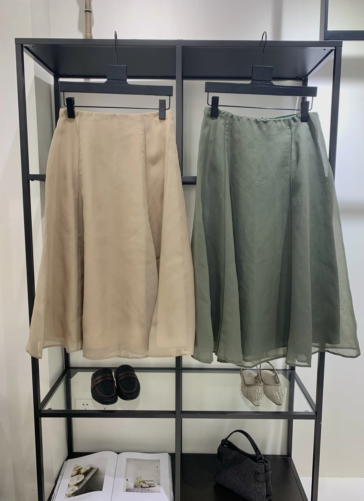 New Spring/Summer Collection: High-Quality, Stylish, and Casual Women's Double-Layer Silk Flared Skirt (Intricate Craftsmanship)