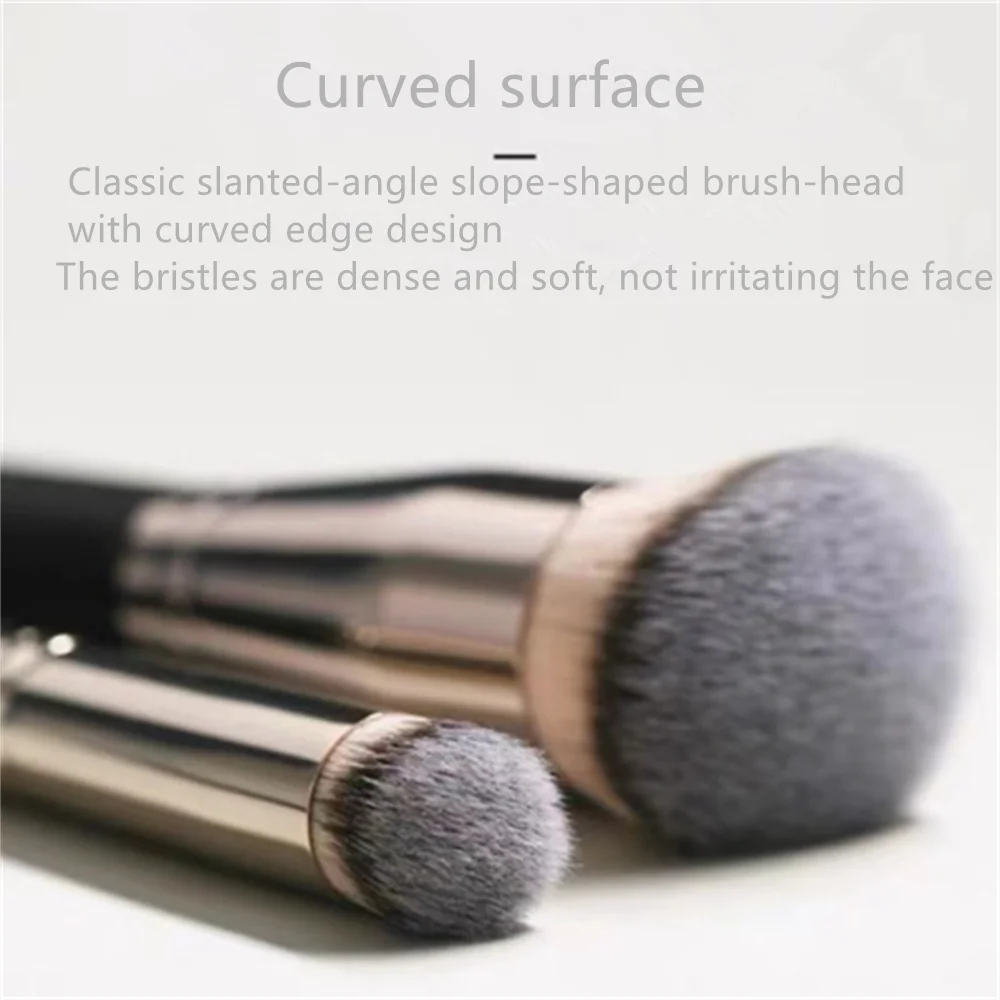 Zachte flexibele schuine hellingborstelkop voor Edge Surface Starlight Paint Application Frosted Concealer Makeup Tool zonder sporen