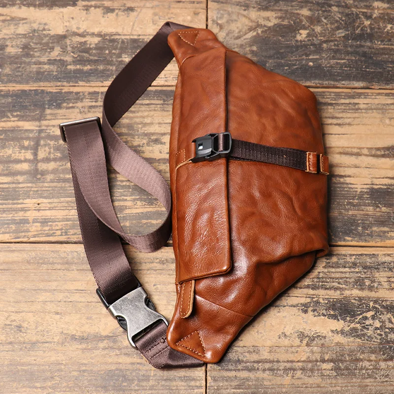 Stylish Vintage Men's Genuine Leather Chest Pack Crossbody Bag High-Capacity Shoulder Phone Pouch