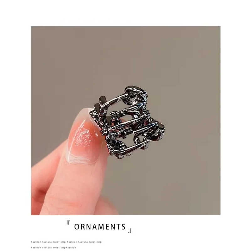 Small Shark Bangs Top Hairpin Headwear Korean Exquisite Rhinestone Bow Grab Clip  Girls Women Hair Accessories