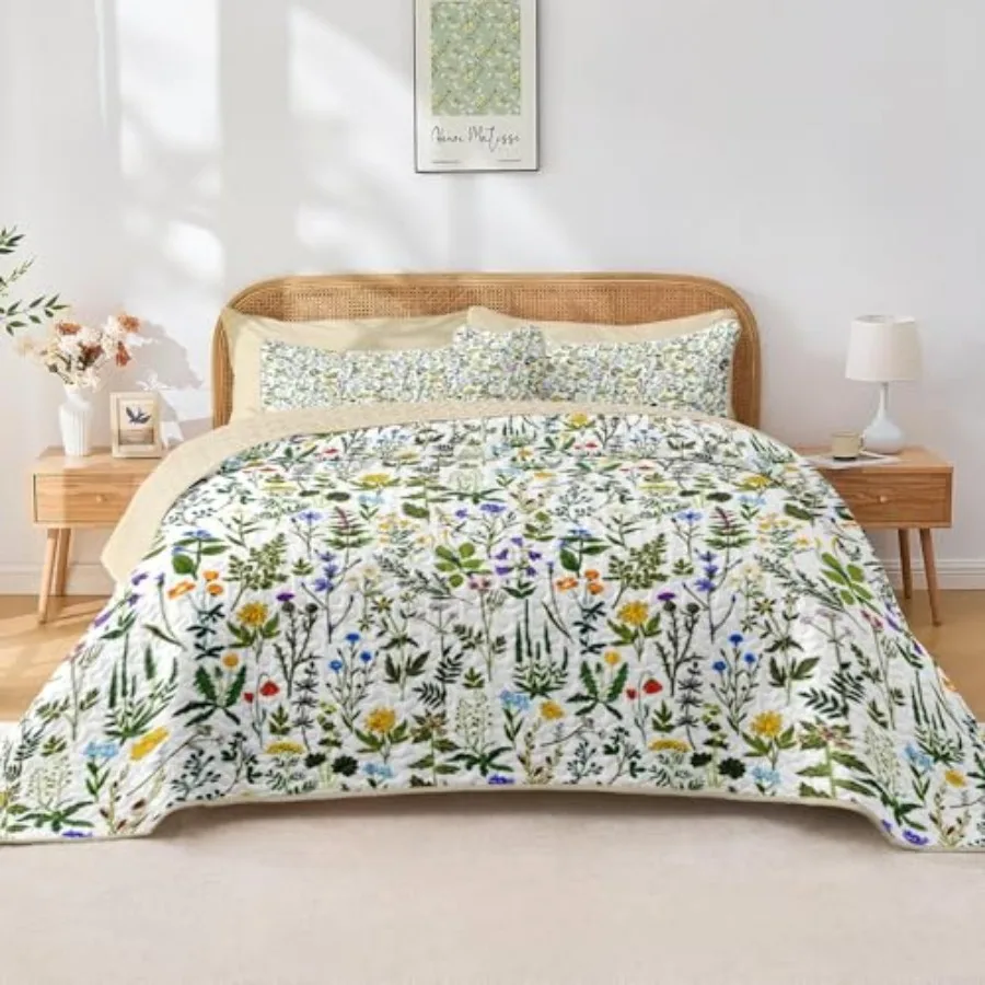 

Комплект постельного белья Garden Pcs: Мягкое покрывало в деревенском стиле, легкое, с 2 наволочками