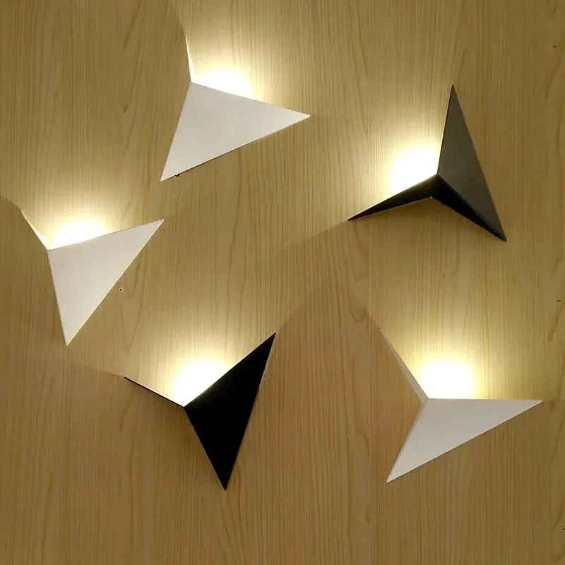 

Nordic Creative Wall Lamp Triangle Led Wall Light Living Room Background Bedside Lamps Stairs Indoor Bra Wall Sconce Lighting