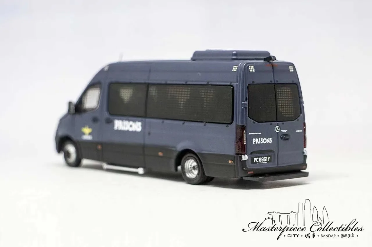 Masterpiece Collectibles 1/64  SPRINTER SPEAR COMMAND VEHICLE Collection of die-cast alloy car model ornaments