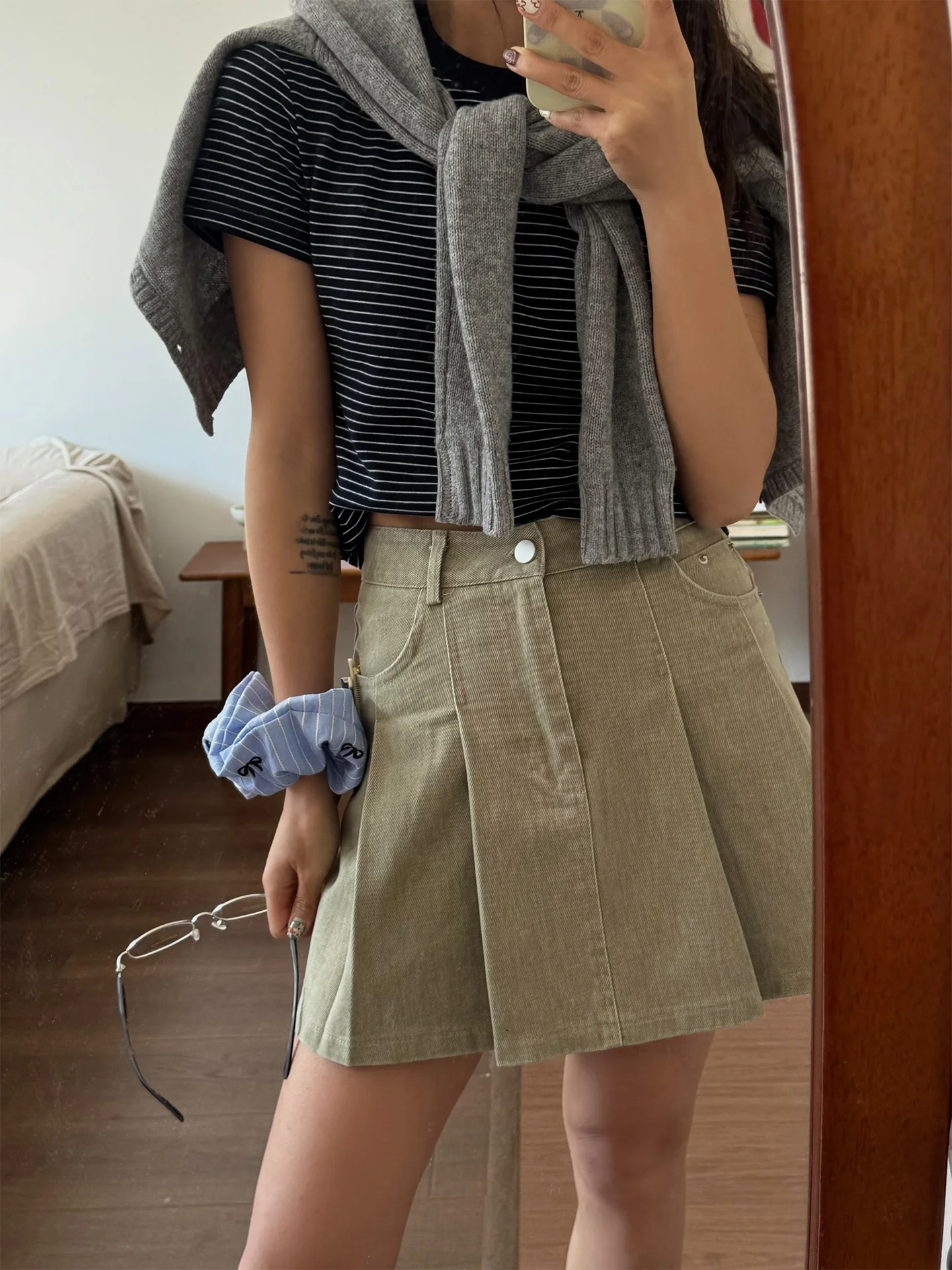 

Юбка NIDEBLACK с высокой талией из хлопка, женская, весна-лето, плиссированная, с нашивками, в корейском стиле, американское ретро