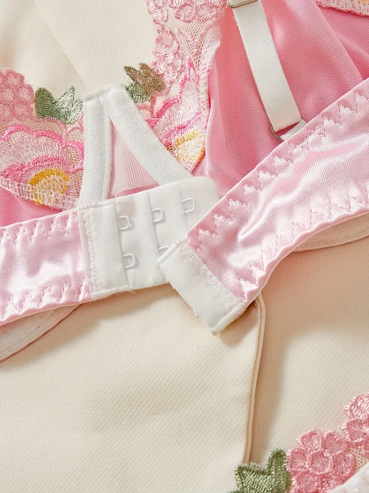 Fairy Sexy Lingerie Pink Embroidery Bra Sets Beautiful Women Underwear Ultra-thin Fancy Lingerie Three-Point Intimate Sex Suit