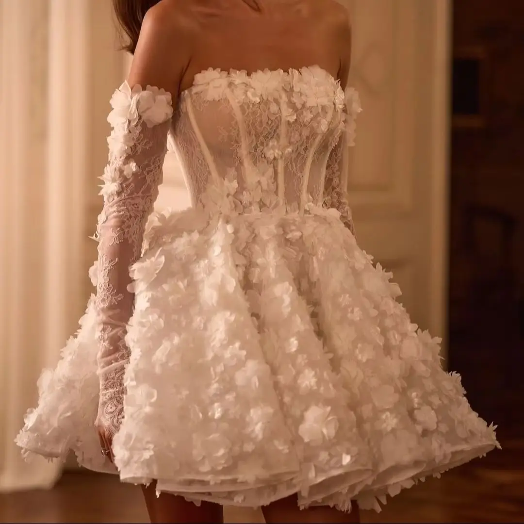 

Giyu Exquisite Strapless Short A Line Wedding Dresses Glove 3D Lace Flowers Mini Bridal Gowns Customsied Vestidos de novia 2025