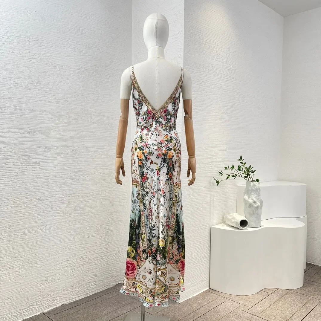 Ärmelloses knöchel langes Kleid mit weißem Blumen druck