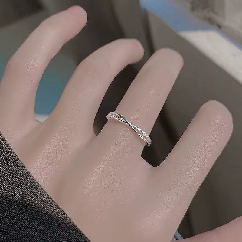 1. 925 은 반지..