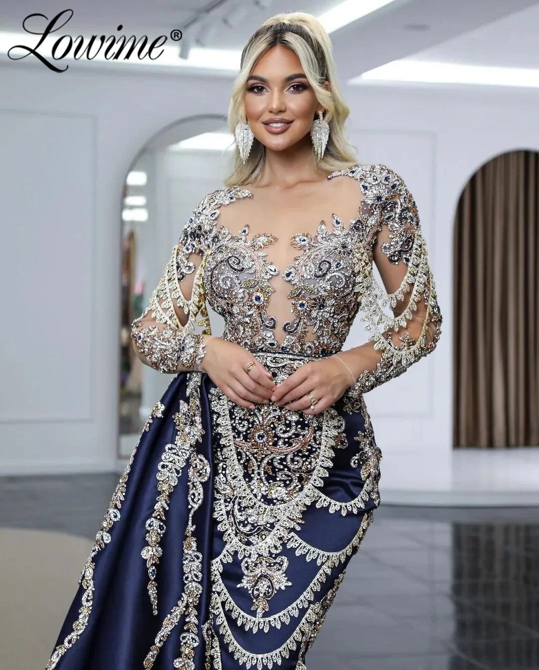 Navy Blue Luxury Arabic Evening Dresses Mermaid With Detachable Train Full Crystals Beaded Wedding Prom Party Dress Customize