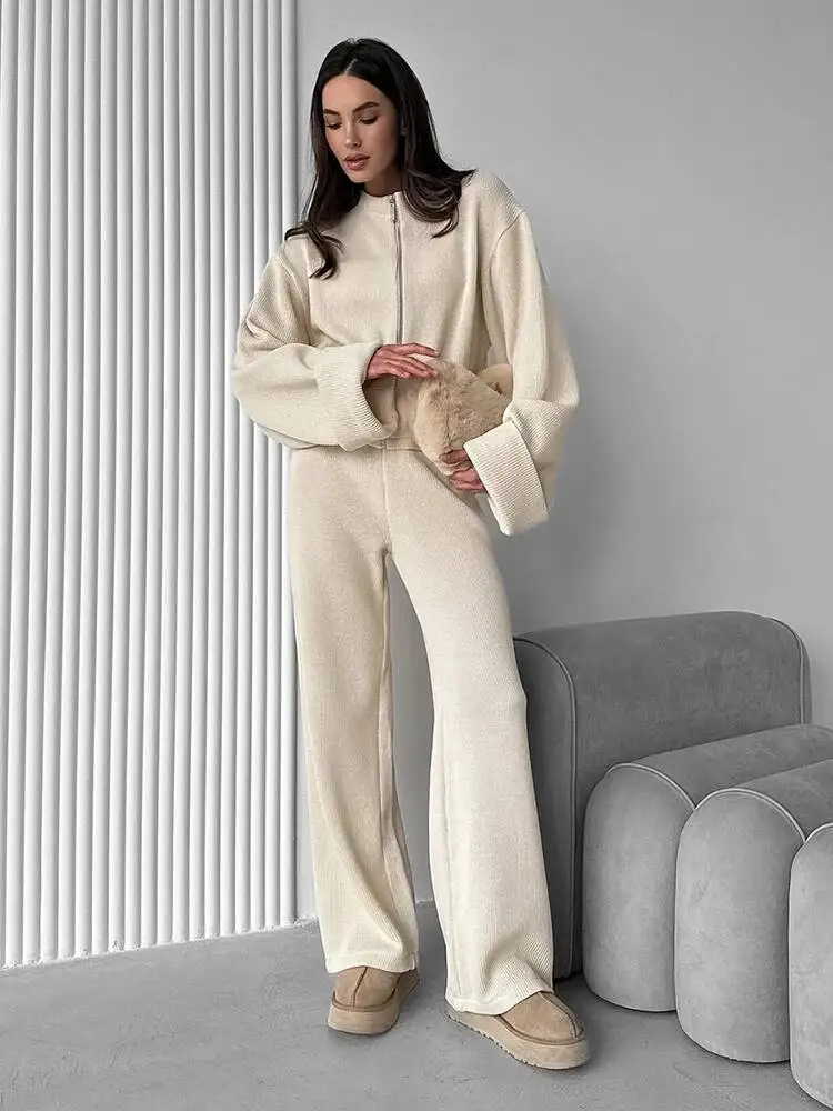 Fashion 2 Piece Set Women's Stand Collar Loose Zipper Sweater Coat High Wiast Straight Knitted Pants Suit Autumn New 7T5X5