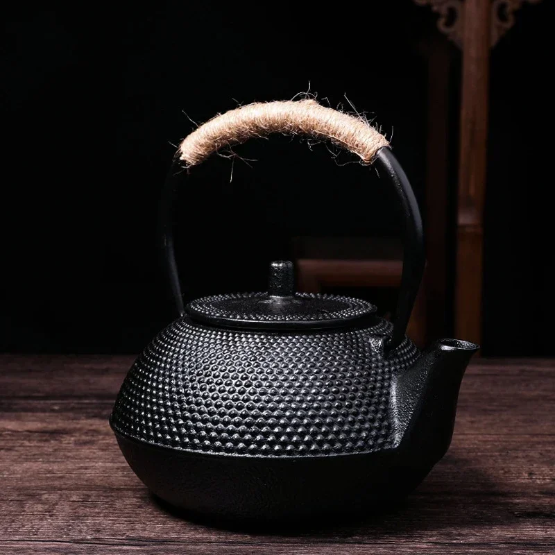 300/900/1200ml Cast Iron Teapot Japanese Tea Kettle for Boiling Water Kitchen Teaware Chinese Teapots Tea Ceremony Accessories