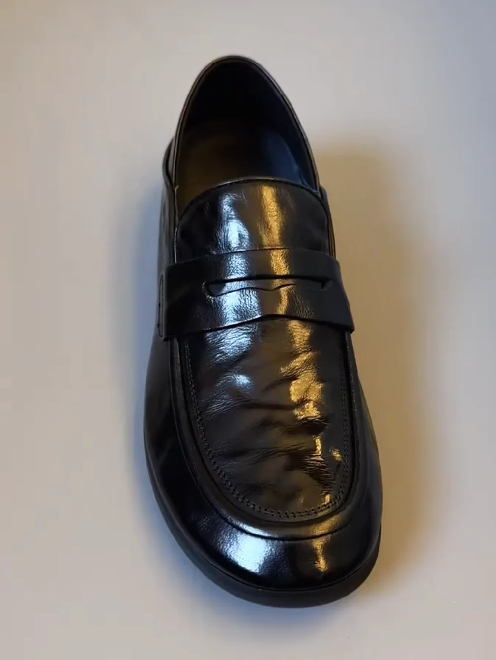 

New Arrival Men's Casual Comfortable Pure Leather Slip-On Shoes Fashionable Lightweight Luxury Business Versatile Handsome Tr...