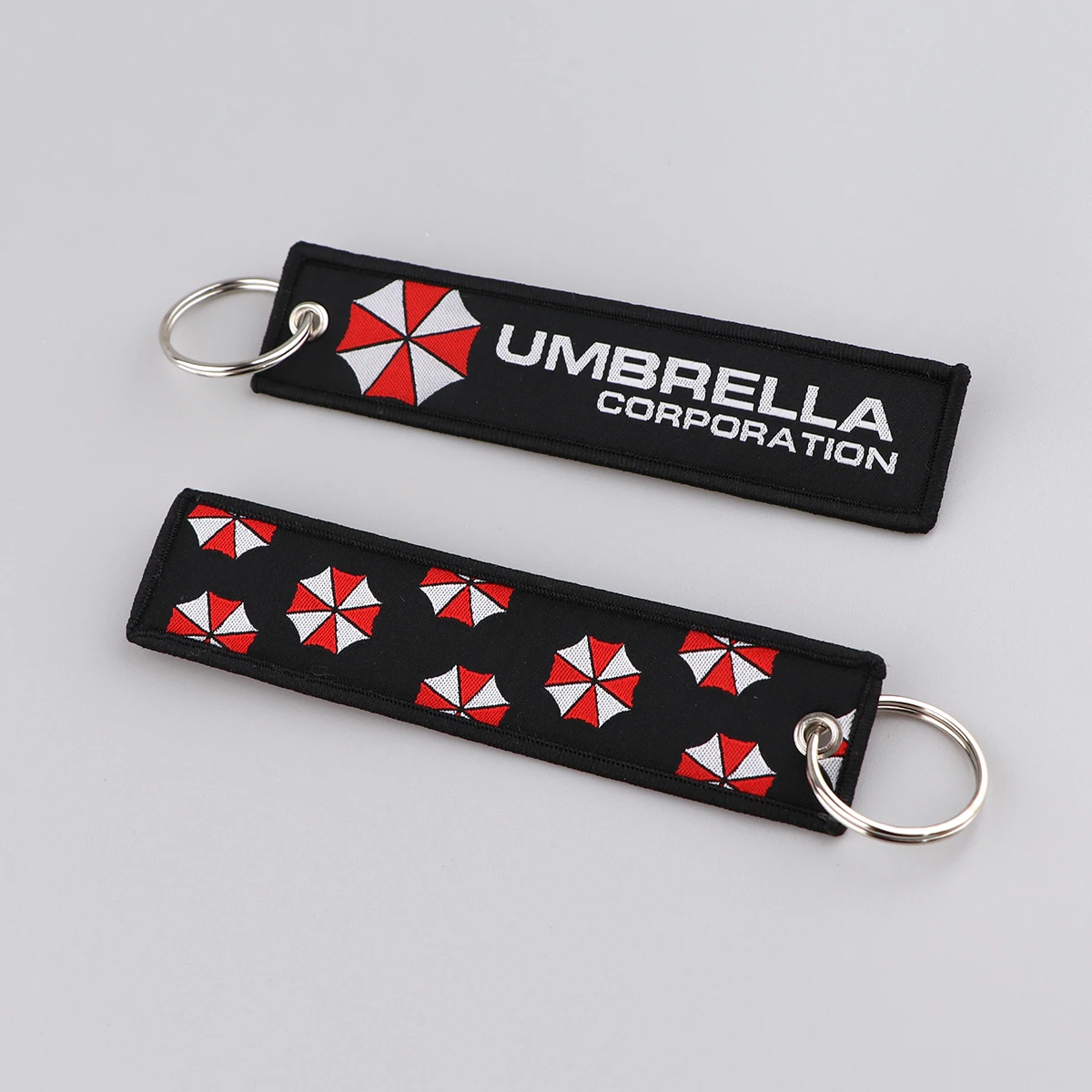 Portachiavi in tessuto a tema Umbrella Corporation_1