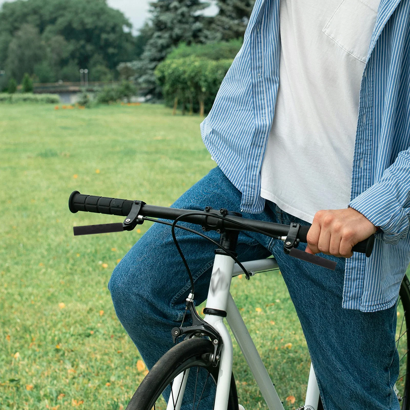 

1Pair Anti-Slip Silicone Brake Lever Grip Protector Cover for Road and Mountain Bicycles Bicycle Brake Levers Sleeve