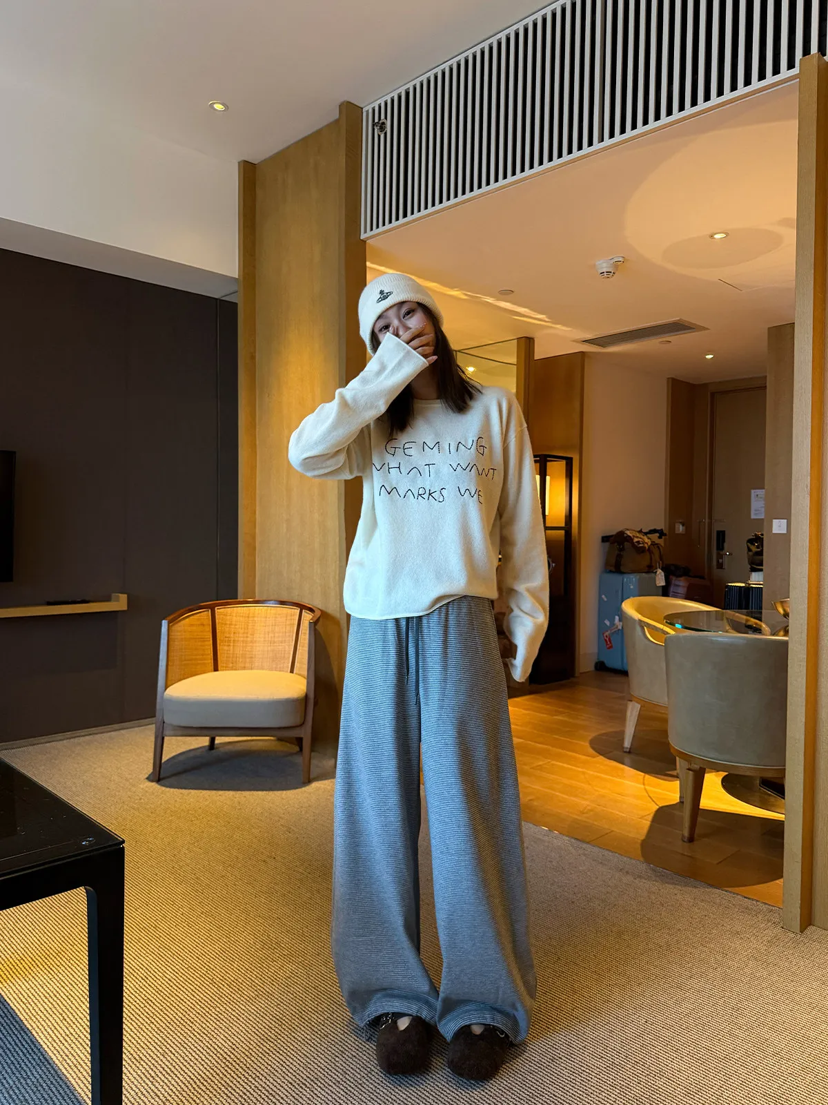 

Lin Rou Rou Striped Glutinous Rice Pants Silver Velvet Loose Straight Wide Leg Pants Women Casual High Waist Trousers
