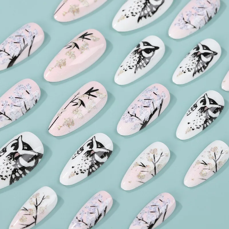 24 個プレスオンネイルミディアムレングスネイルチップフクロウ装飾アーモンド付け爪粘着タブ付きペーストネイルセルフネイル 2025