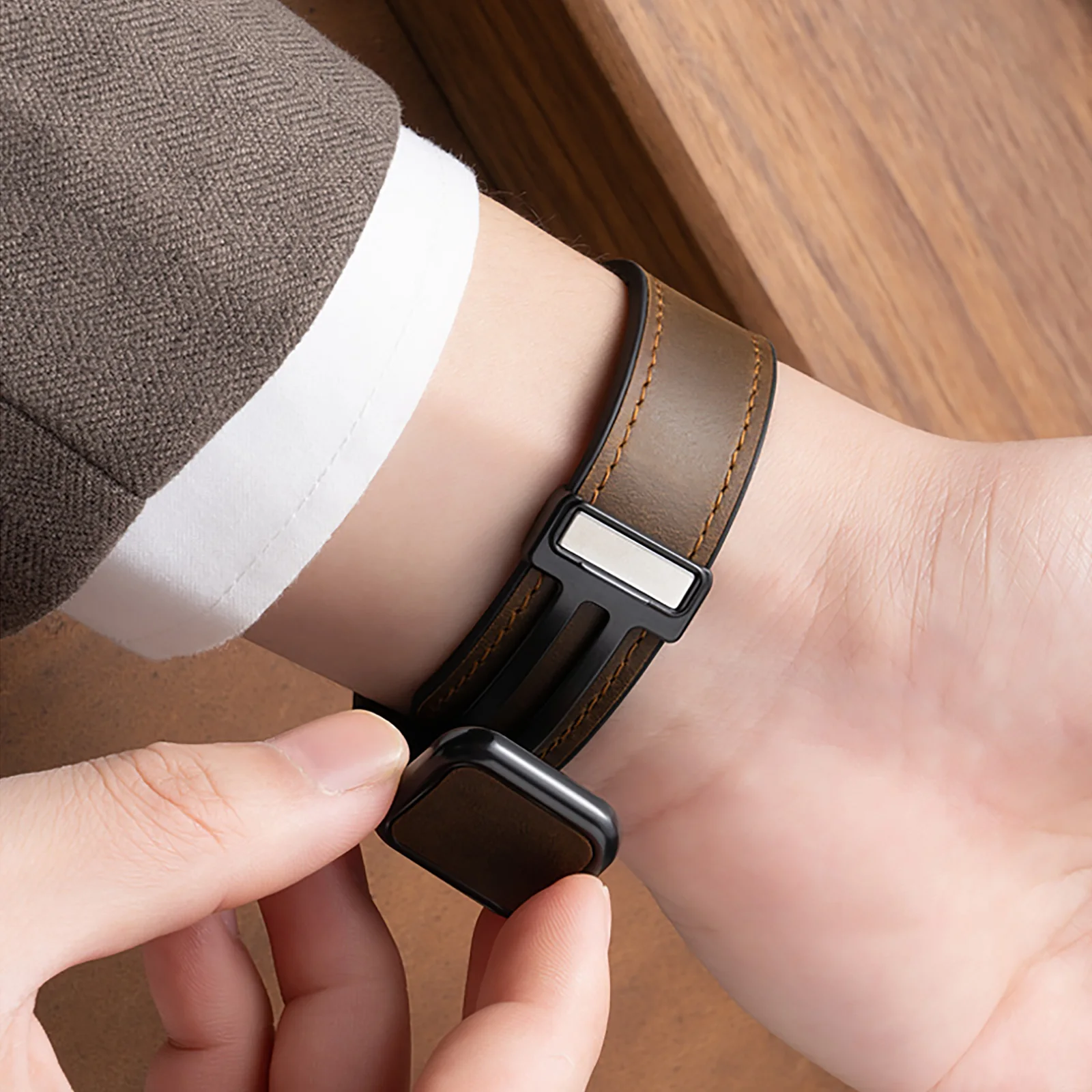 Genuine Leather Strap Compatible with Apple Watch 49mm 45mm 44mm 41mm 40mm Silicone Magnetic Band for iWatch 9 8 7 6 5 SE Ultra
