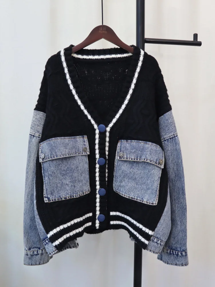 [EWQ] Big Size Fashion Style V-neck Denim Spliced Knitted Sweater Cardigan Loose Women’s Clothing Winter 2024 Autumn New 16O1104