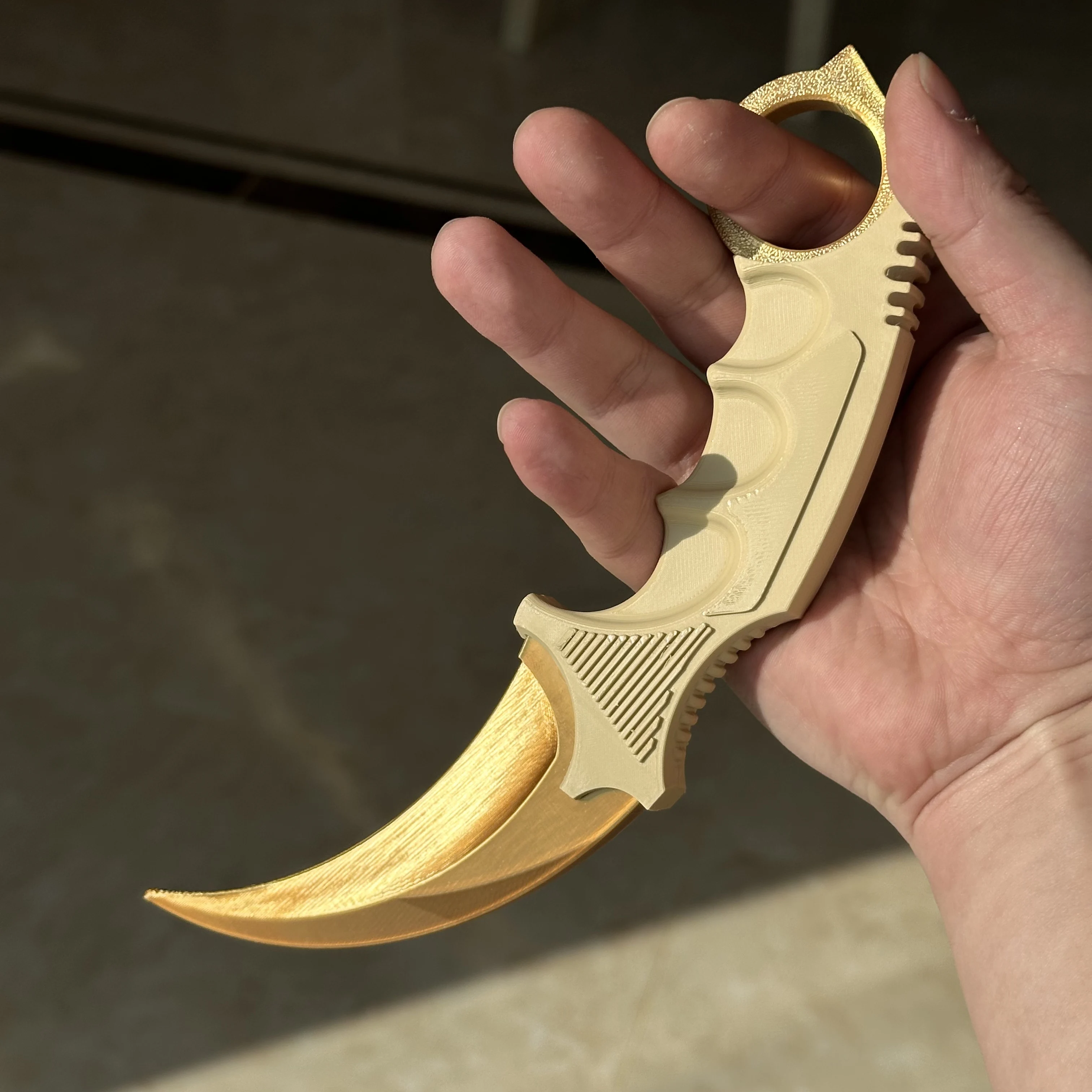 ゴールデン カラビット クローナイフ 安全なフィジェットトイ - Vintage Collectible Knife のレビューと価格