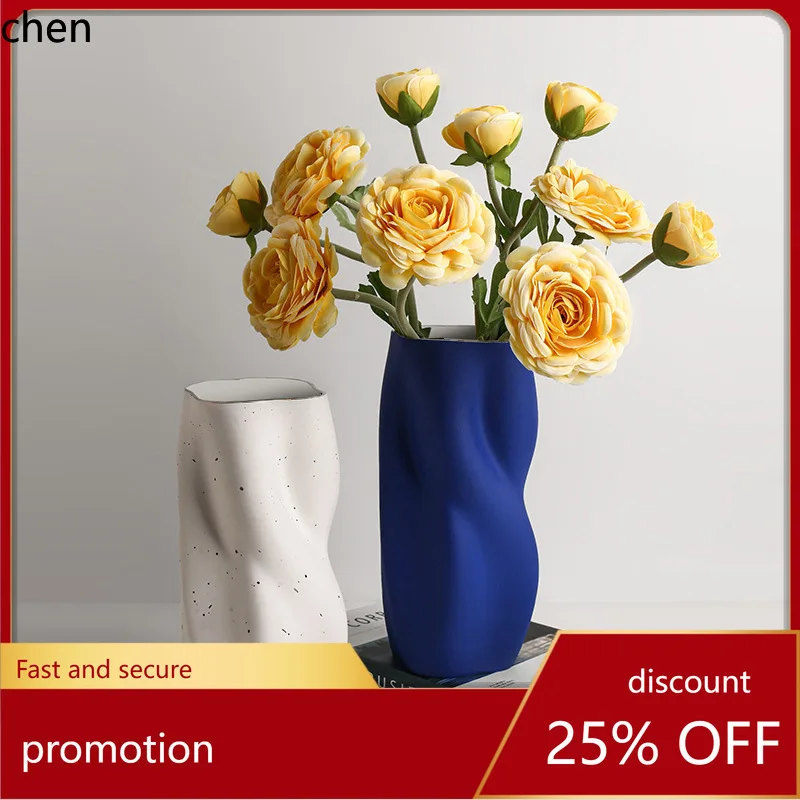 YFY Twisted Flower Vase - High-end, stylish, creative home decor for model homes