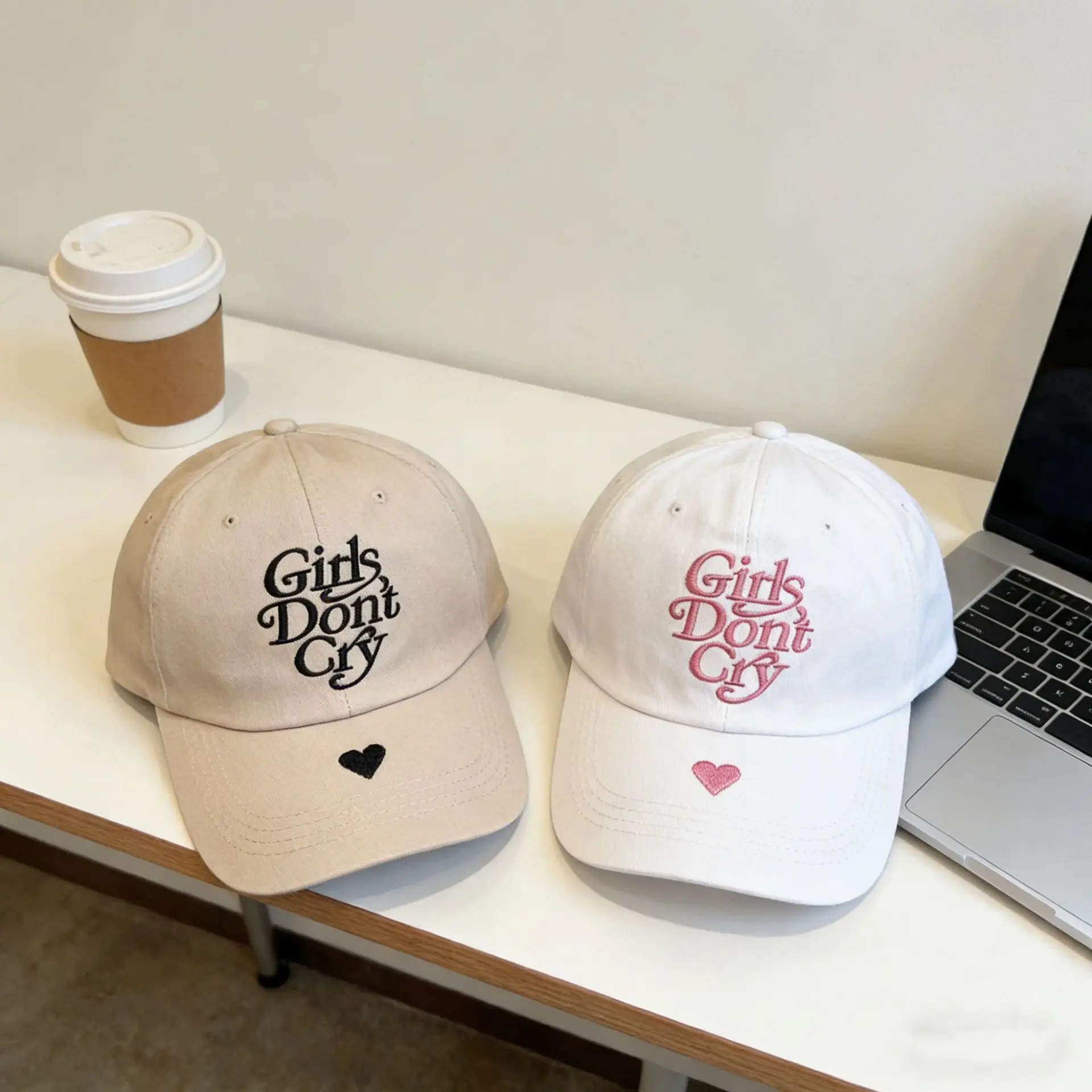 Herren Damen Koreanische Buchstaben-Stickerei Baseballkappen Sonnenschutz Vielseitige Atmungsaktive Snapback-Kappen Mode Street Ins Freizeit – Detail 2