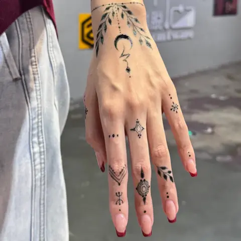 8 best sales मेंहदी स्टिकर - №6