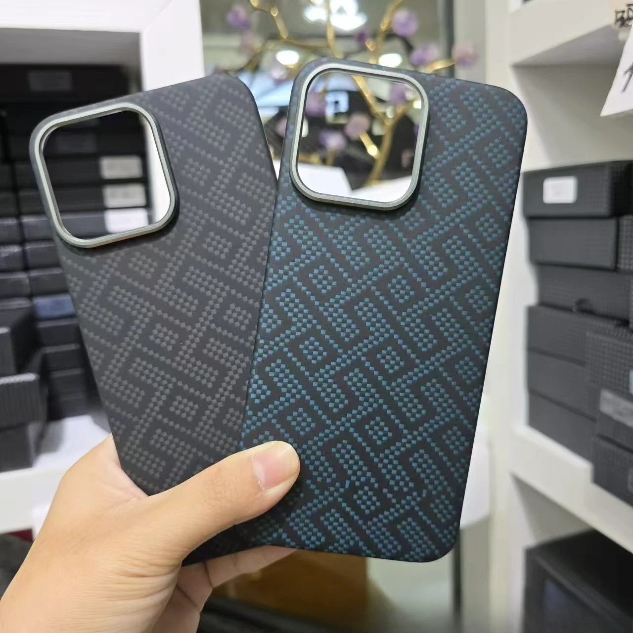 

Kevlar Magnetic Phone Case for iPhone 16 Pro 15 Pro Max 15 Pro Carbon Fiber Floating Rubik's Cube Lightweight Hard Case