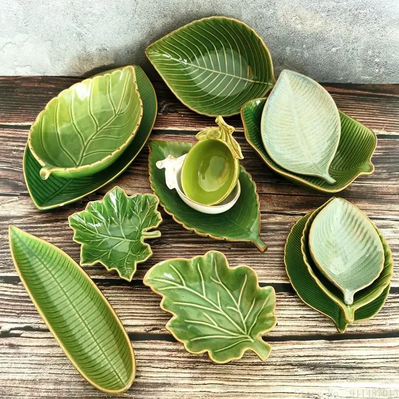 Retro relief Japanese-style banana leaf ceramic rice plate vegetable plate tableware green leaf shape salad bowl fruit plate