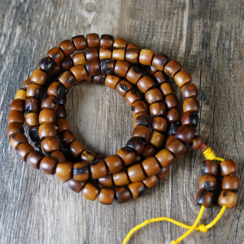 

Natural lightning-striken jujube wood 108-bead bracelet, collectible prayer beads, authentic