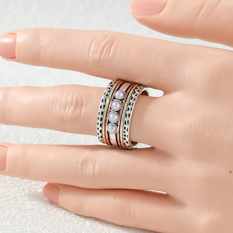 Bohemian Style Vintage Wide Face Metal Ring Women's Exotic Vacation Style Accessory Retro Casual Ring Jewelry