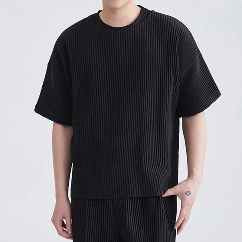 Miyake Pleated Spring Summer T-shirt 2025 New Men's Round Neck Short Sleeved Top Loose Casual Five Quarter Sleeve Solid Color