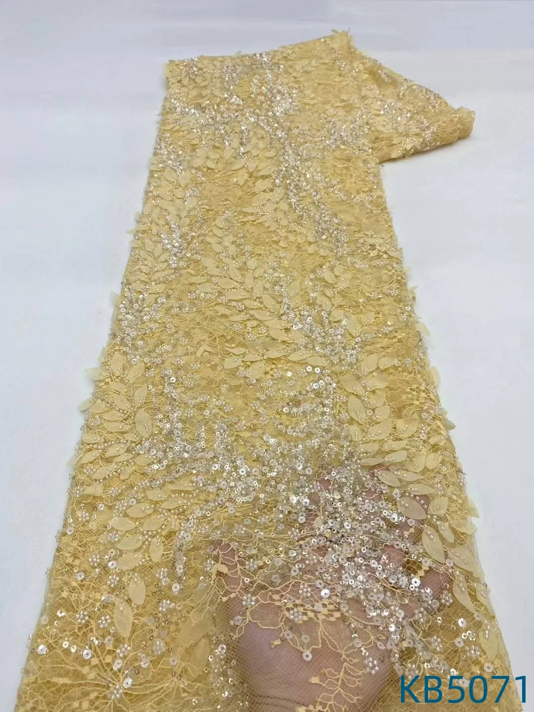 

Sequence Tulle Lace African Lace Fabric 5 Yards High Quality 20256Beaded French Mesh Purple Chantilly Lace For Dresses Sewing