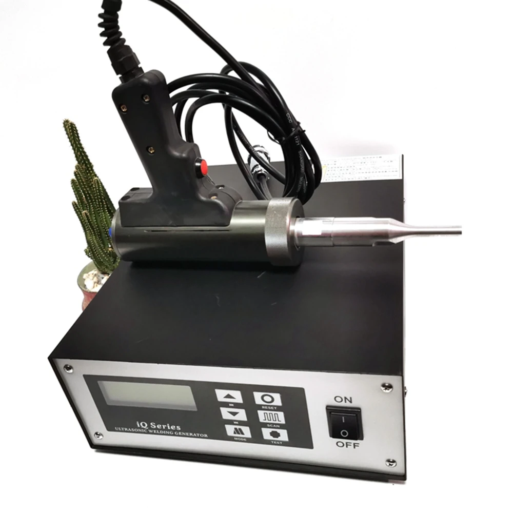 

40Khz 500w Portable Ultrasonic Spot Welder For Plastic Welding