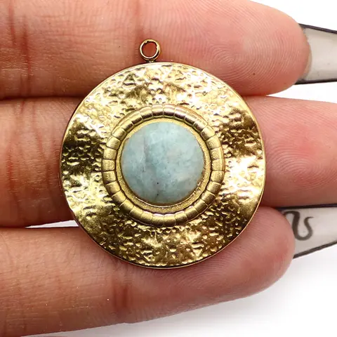 Dijes Retro chapados en oro de acero inoxidable con incrustaciones de piedra Natural amatista lapislázuli colgantes para fabricación de joyería accesorios DIY