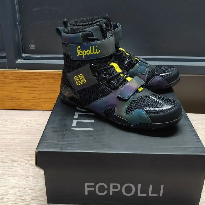 

2025 Abrasion Resistant Anti-Slip Gym Boxing Training Boots Professional New Breathable Men's and Women's Wrestling Shoes