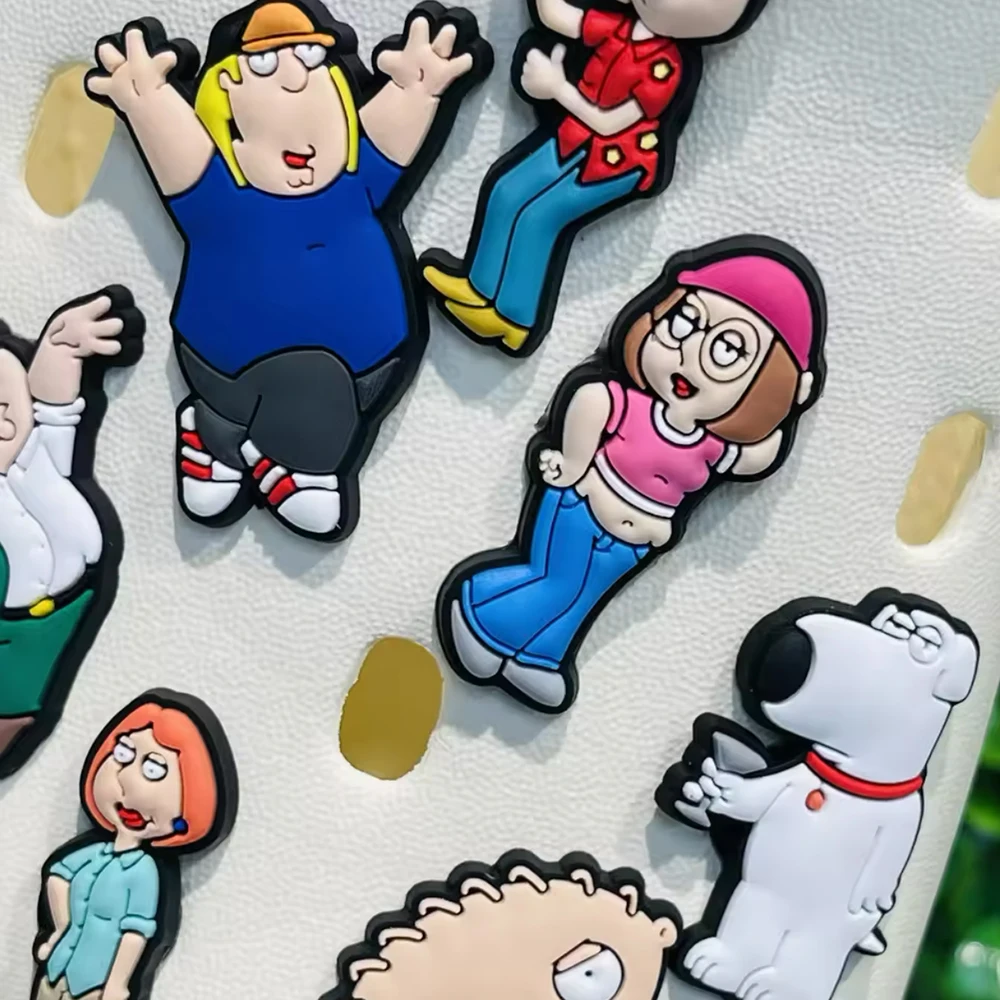 20/50 قطعة MINISO الأسرة غي الأحذية السحر البلاستيكية الكرتون إكسسوارات أحذية زينة مشبك صالح تسد صندل معصمه هدايا الاطفال