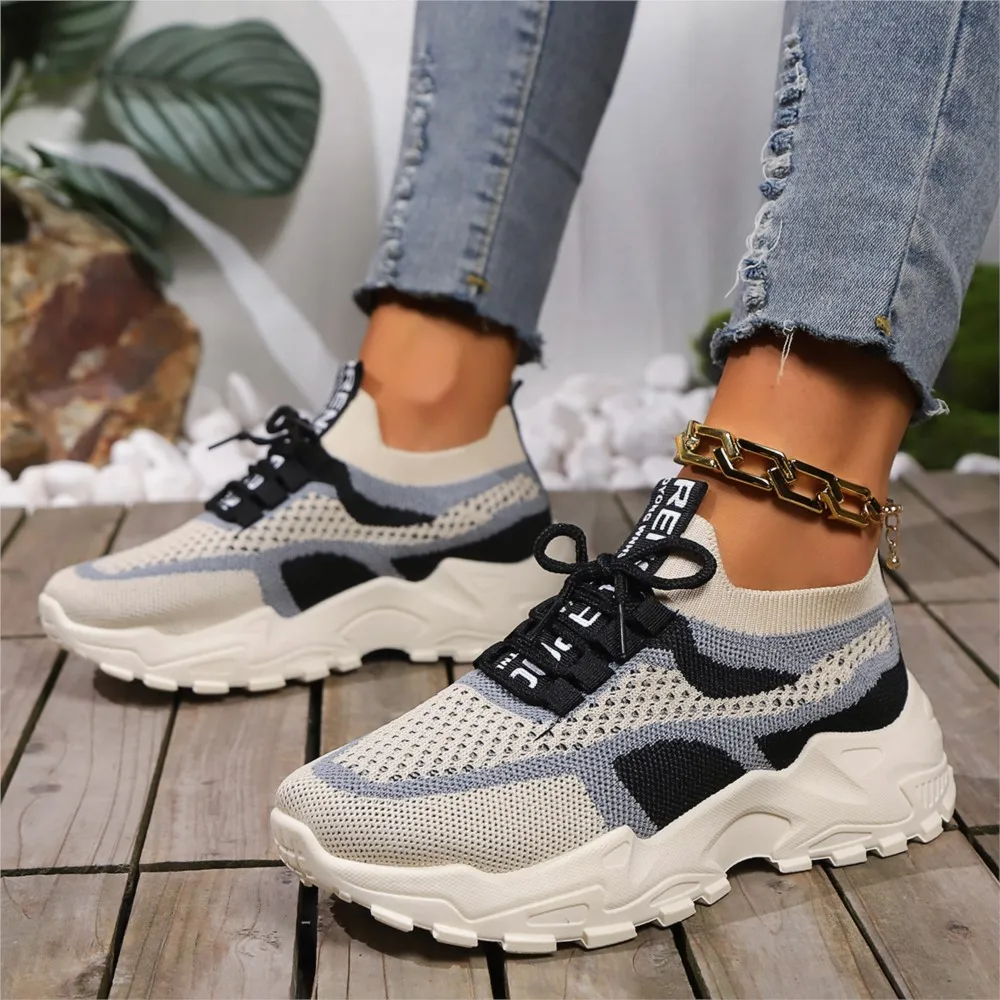 2024 Womens Lightweight Knitting Shoes Breathable Soft Bottom Flats Anti-slip Shoes Lace Up Running Casual Mixed Color Sneaker