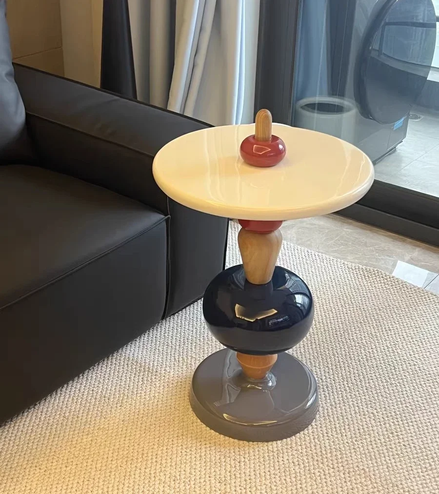 

Креативный приставной столик в скандинавском стиле. Современный простой диван. Подвижный боковой дизайнерский журнальный столик из тыквы.