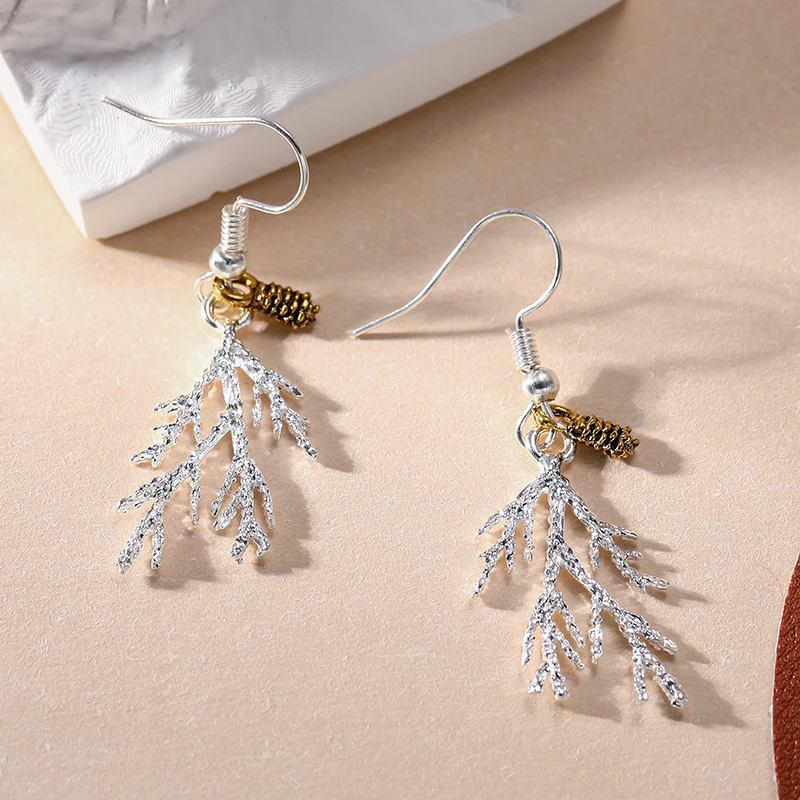 New Niche Retro Design Honeycomb Branch Drop Earrings Women's Personalized Punk Style Holiday Jewelry Accessories