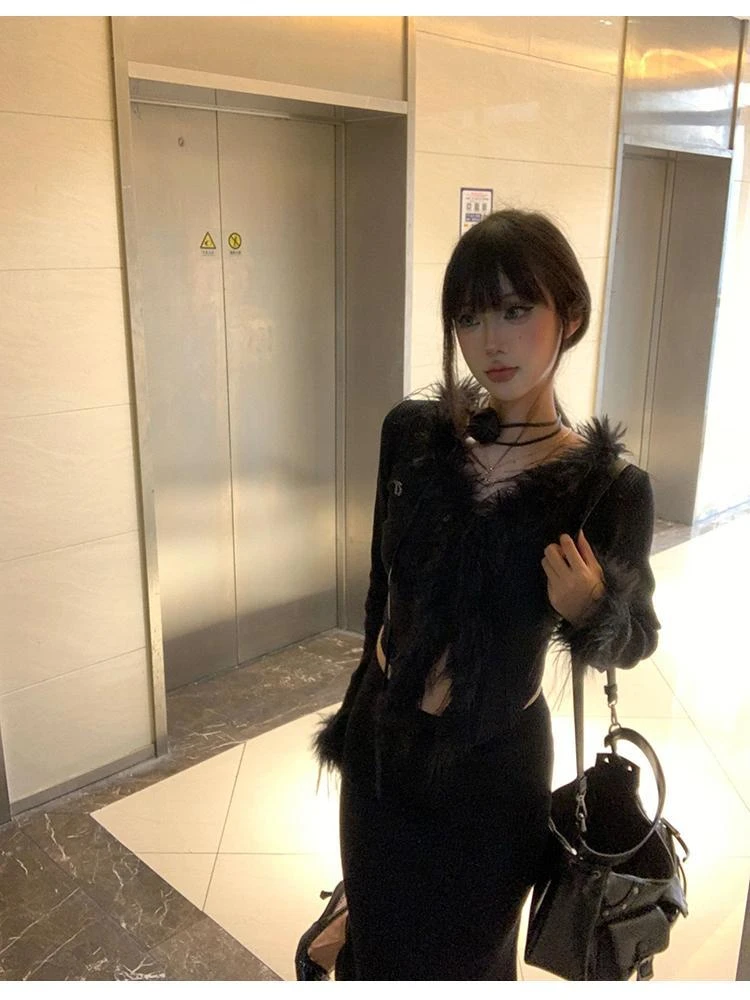 

«Чистый и сексуальный стиль для пряной девушки», нечеткая сращенная v-образным вырезом, осень 2024, новый американский дизайн, утягивающий и стильный топ, тренд