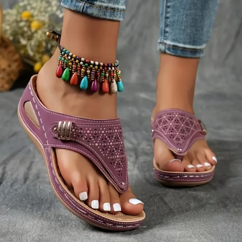 

Новые летние женские сандалии на танкетке с открытым носком, уличные шлепанцы, модные повседневные дизайнерские туфли, сандалии на платформе без застежек, женские шлепанцы