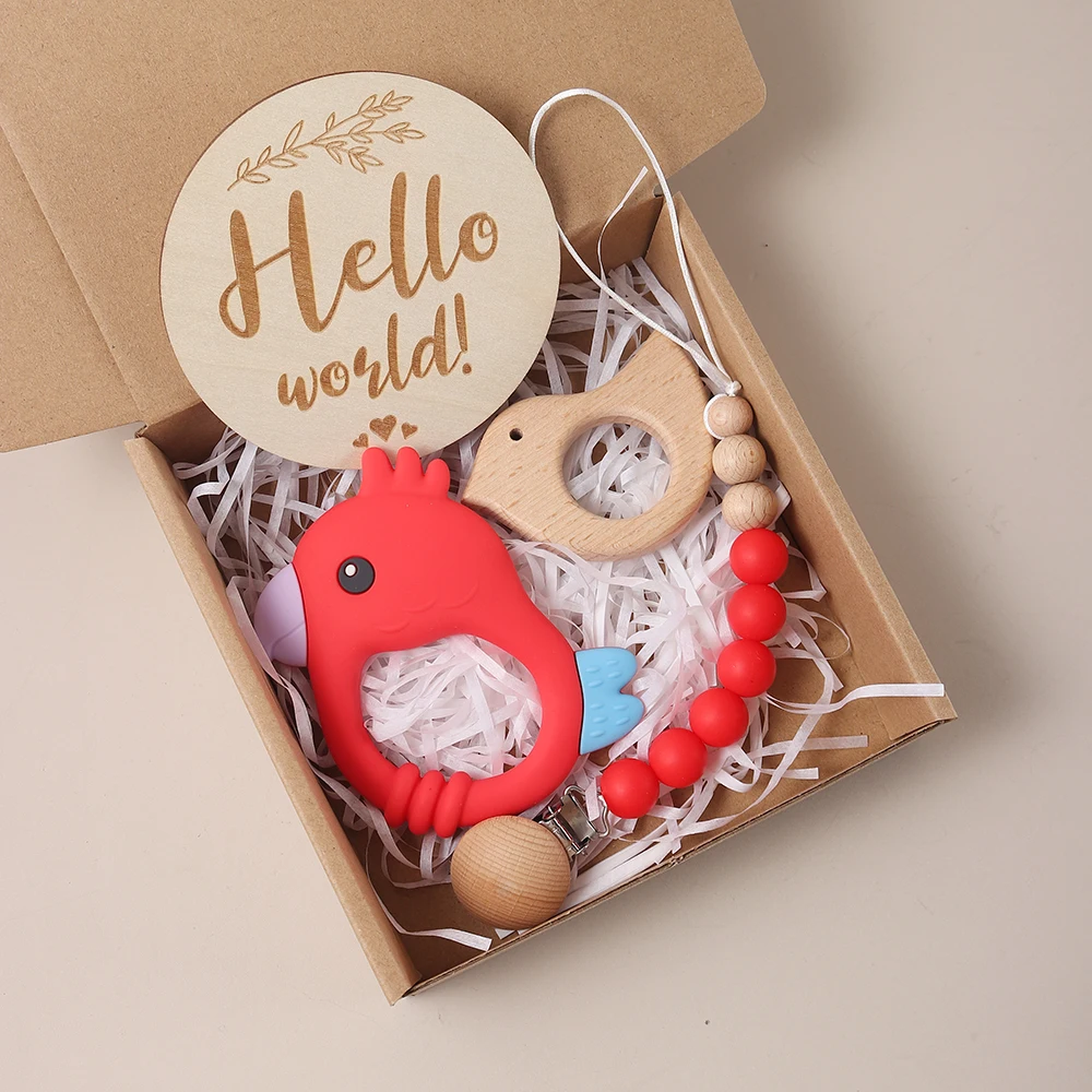 

2025 4pcs gift box set and baby milestone set Baby Photo Shoot Props Kit silicone parrot shape teether paci chain teething gift