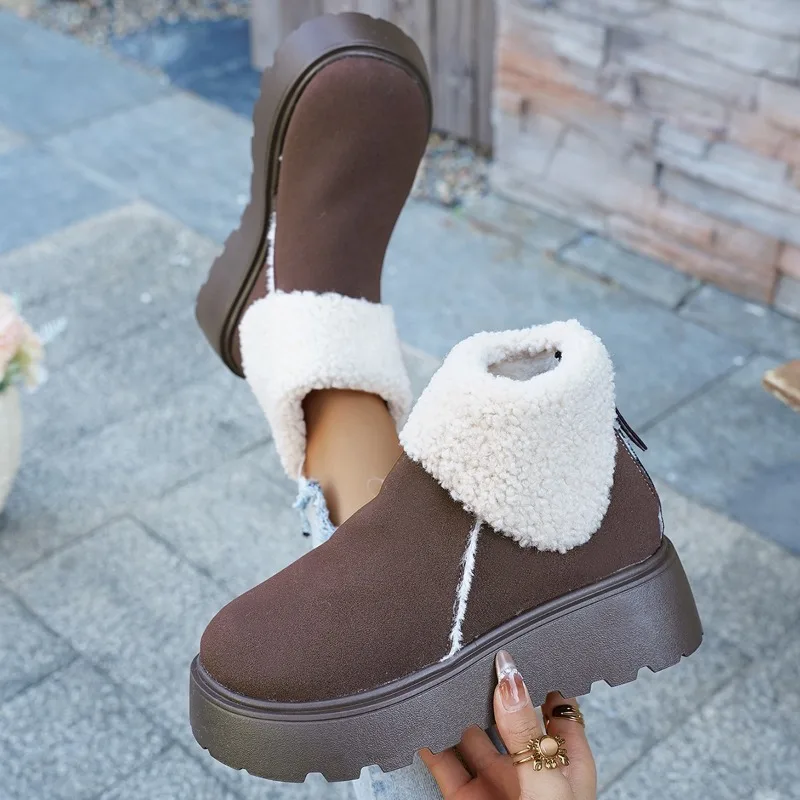 2025 شتاء جديد عالي الجودة سميك القاع صوف مبطن بسيط مريح ودافئ الثلوج الأحذية النسائية الدفء قصيرة التمهيد